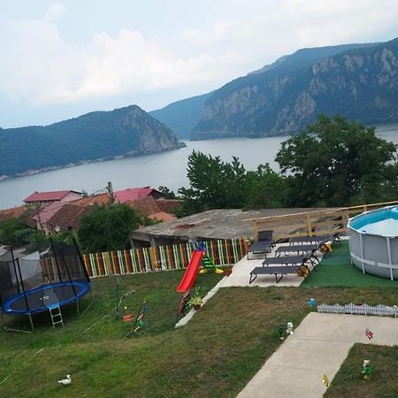Casa De Vacanta Maga Dubova Εξωτερικό φωτογραφία